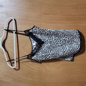 Victoria's Secret Sleep top with lace size medium